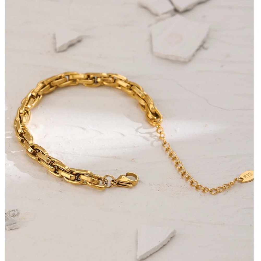 NEW 18K Gold Plated Link Chain Bracelet - Picture 5 of 5